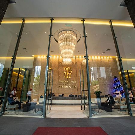Ph Suites At Pavilion Bukit Bintang Куала Лумпур Екстериор снимка The lobby of the hotel