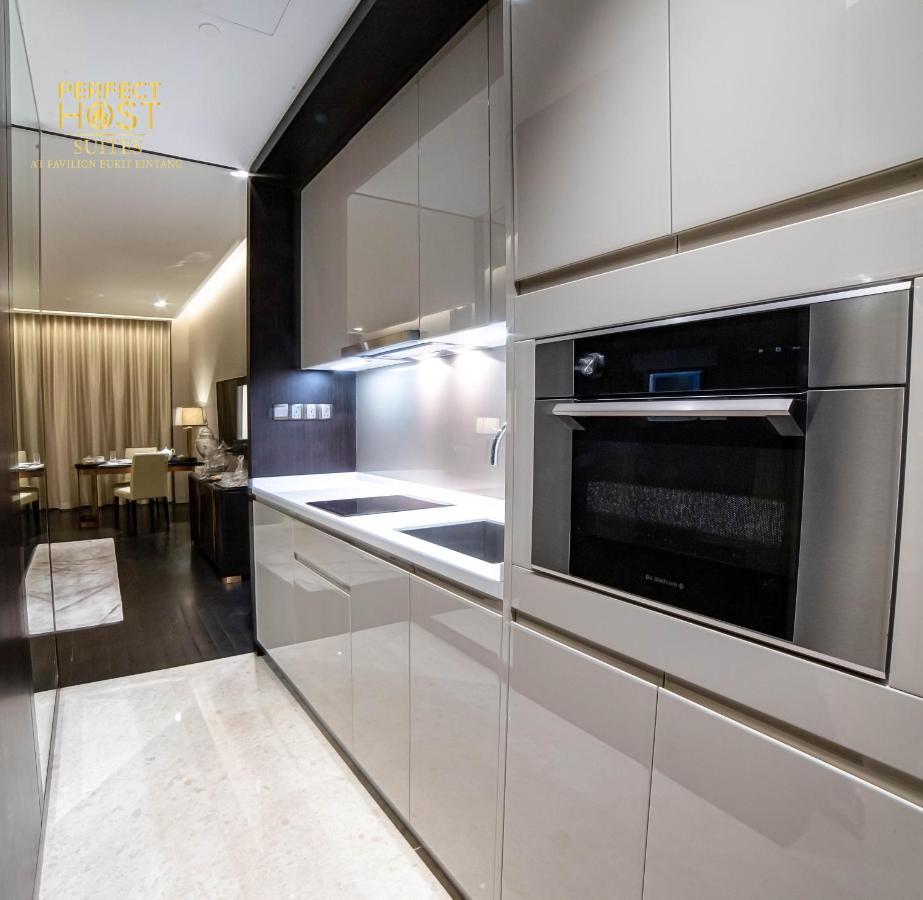 Ph Suites At Pavilion Bukit Bintang Куала Лумпур Екстериор снимка A modern kitchen