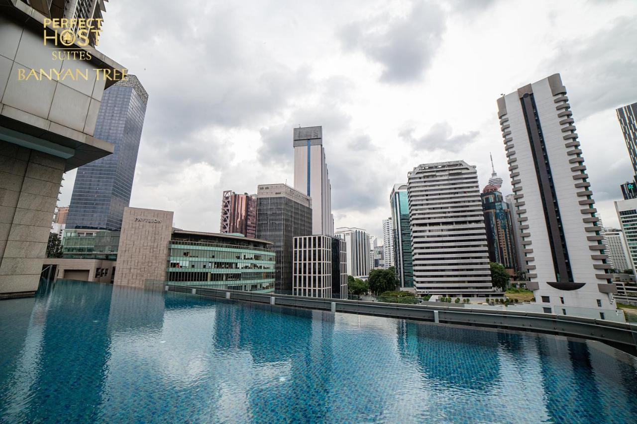 Ph Suites At Pavilion Bukit Bintang Куала Лумпур Екстериор снимка The swimming pool at the 33rd floor of the hotel